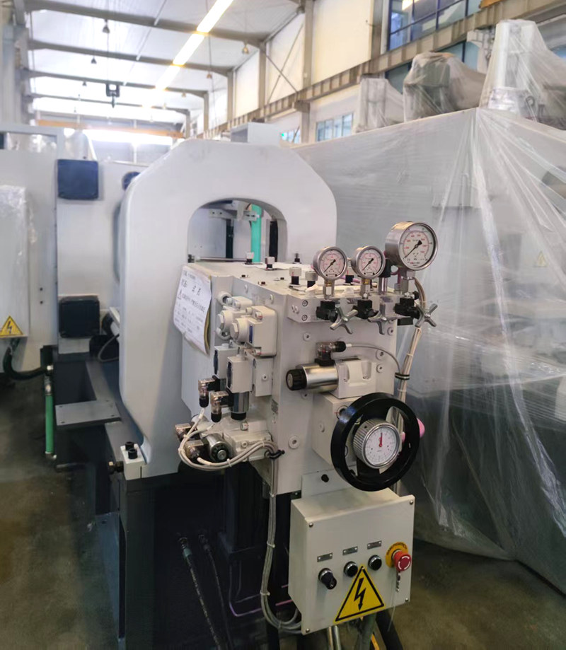 die casting machine.jpg